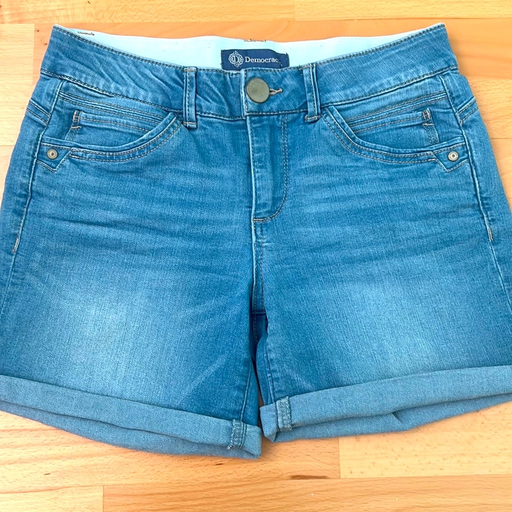 Democracy “ab”solution mid rise light wash denim shorts